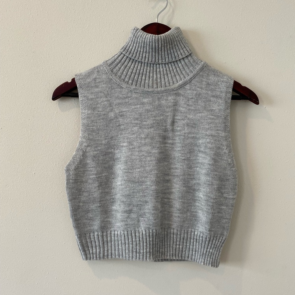 New Aster Knit Top Medium Turtleneck Gray Cropped Ribbing Sleeveless Marled